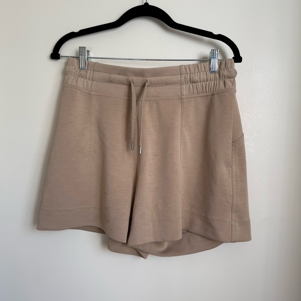 Lululemon Softstreme Shorts Tan